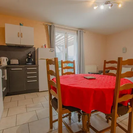 Les Fretees Laines-aux-Bois